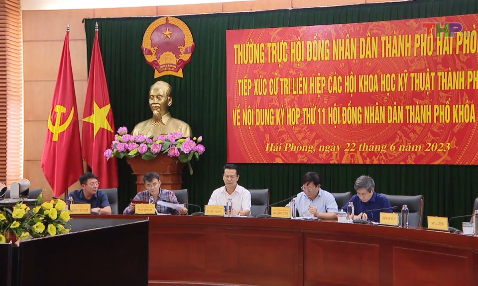 Tiếp x&uacute;c cử tri Li&ecirc;n hiệp C&aacute;c hội khoa học v&agrave; kỹ thuật th&agrave;nh phố. 