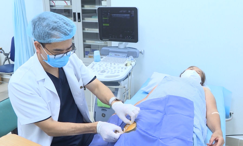 Ứng dụng KHKT trong chẩn đo&aacute;n v&agrave; điều trị