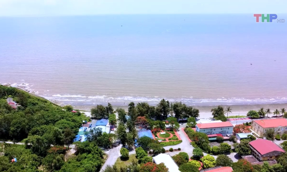 &Acirc;m vang miền cửa biển: Đợi anh   