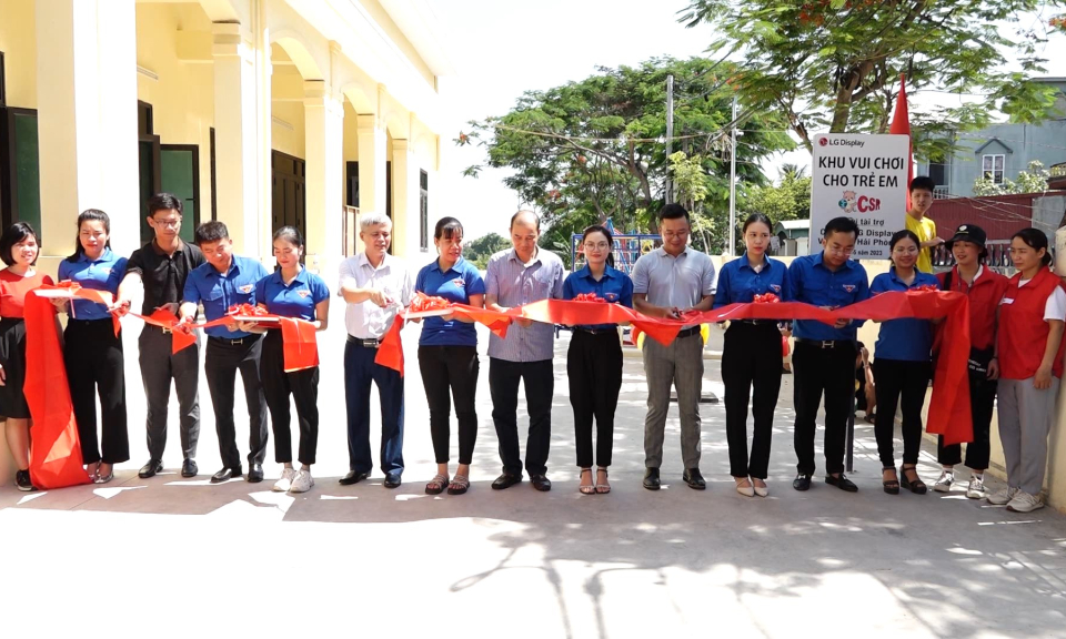 Doanh nghiệp FDI đồng h&agrave;nh chăm lo cho trẻ em