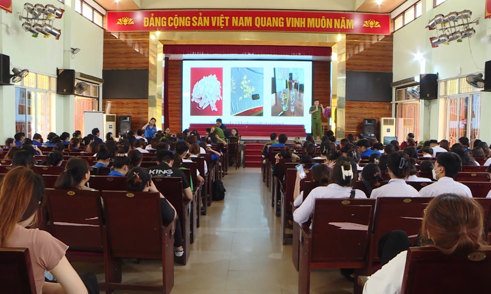 An ninh Hải Ph&ograve;ng: Tăng cường ph&ograve;ng chống ma t&uacute;y trong học đường 