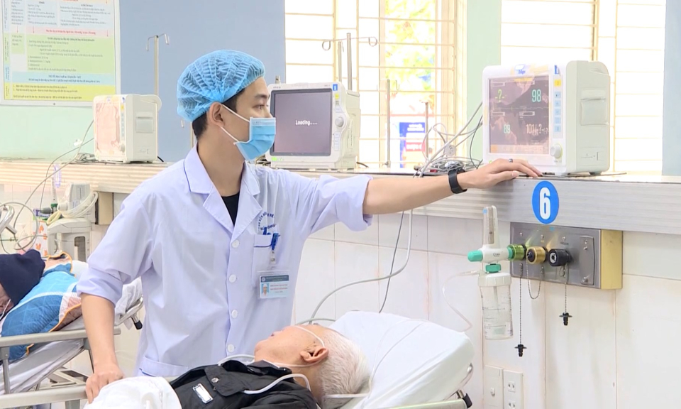 Y tế v&agrave; sức khỏe: Vướng mắc trong mua sắm thuốc, vật tư y tế