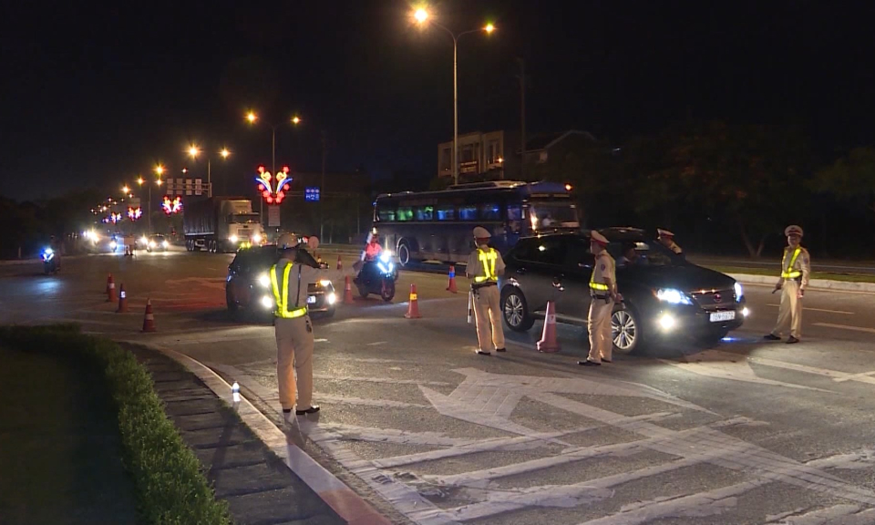 An to&agrave;n giao th&ocirc;ng: Quyết liệt c&aacute;c giải ph&aacute;p k&eacute;o giảm tai nạn giao th&ocirc;ng