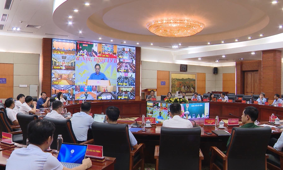 Thủ tướng Ch&iacute;nh phủ y&ecirc;u cầu đẩy mạnh c&ocirc;ng t&aacute;c cải c&aacute;ch thủ tục h&agrave;nh ch&iacute;nh tại c&aacute;c địa phương