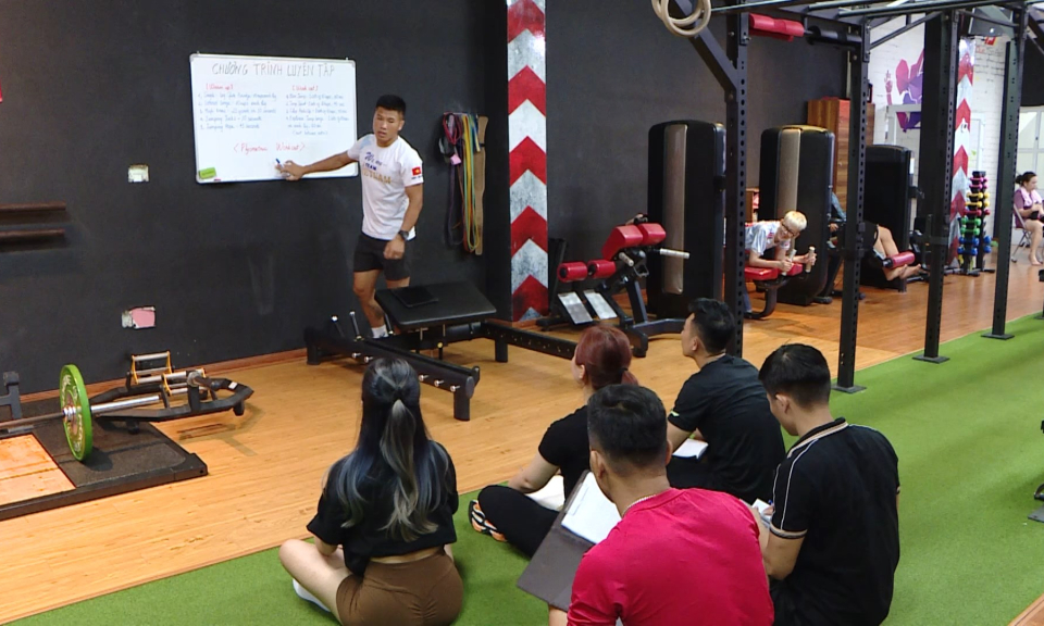 Cận cảnh: H&agrave;nh tr&igrave;nh để c&oacute; v&oacute;c d&aacute;ng ho&agrave;n hảo            