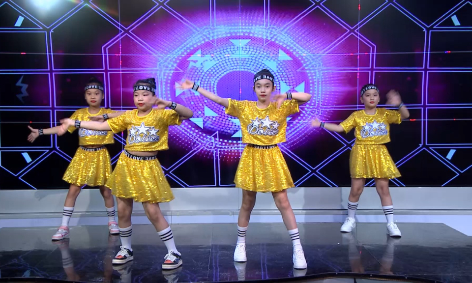 Măng non đất Cảng: Dạy nhảy: Hayya Hayya (Better Together) 