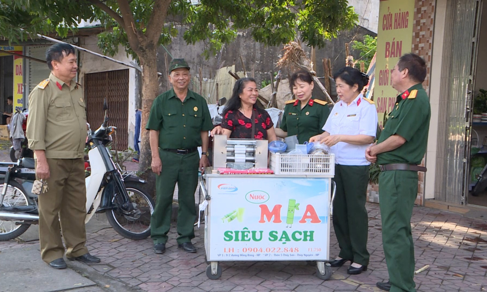 Học tập v&agrave; l&agrave;m theo tư tưởng đạo đức phong c&aacute;ch Hồ Ch&iacute; Minh: Nghị lực cuộc sống của những tấm gương người l&iacute;nh &ldquo;Bộ đội cụ Hồ&rdquo;