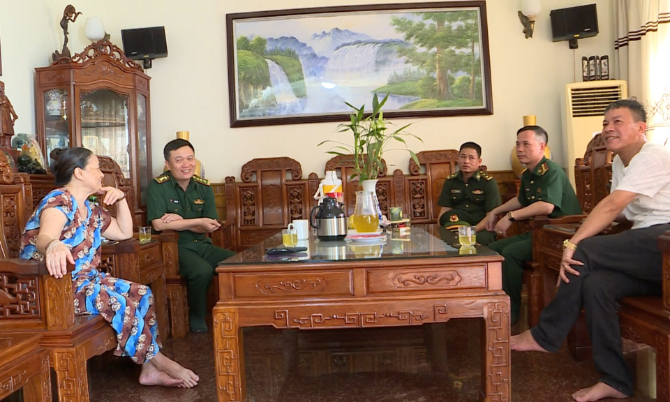 An ninh biển đảo: Bộ đội Bi&ecirc;n ph&ograve;ng HP thực hiện tốt ch&iacute;nh s&aacute;ch qu&acirc;n đội v&agrave; hoạt động &ldquo;Đền ơn đ&aacute;p nghĩa&rdquo;