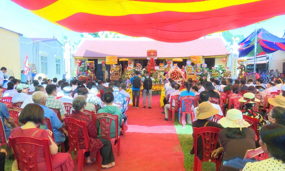 Lễ hội truyền thống Xa m&atilde; &ndash; rước kiệu Đ&igrave;nh Ho&agrave;ng Ch&acirc;u