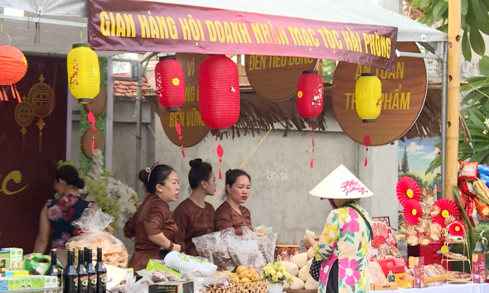 Chợ qu&ecirc; thời Mạc ch&iacute;nh thức diễn ra tại huyện Kiến Thụy