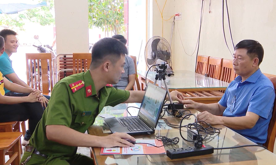 Hải Ph&ograve;ng về đ&iacute;ch sớm k&iacute;ch hoạt t&agrave;i khoản định danh điện tử