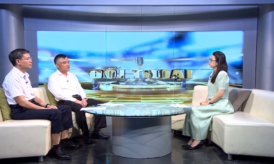 Đối thoại: Phương tiện vận tải v&agrave; vấn đề quản l&yacute; tuyến cố định 