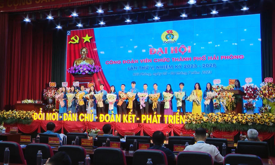 Bế mạc Đại hội C&ocirc;ng đo&agrave;n vi&ecirc;n chức th&agrave;nh phố lần thứ V