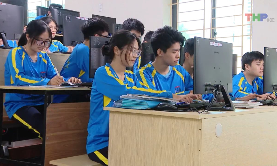 10 ph&uacute;t v&agrave;ng (03/8/2023)