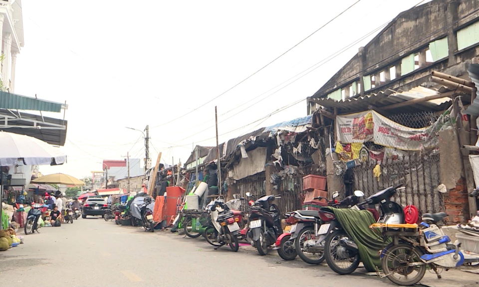 &Ocirc; nhiễm m&ocirc;i trường mương An Kim Hải