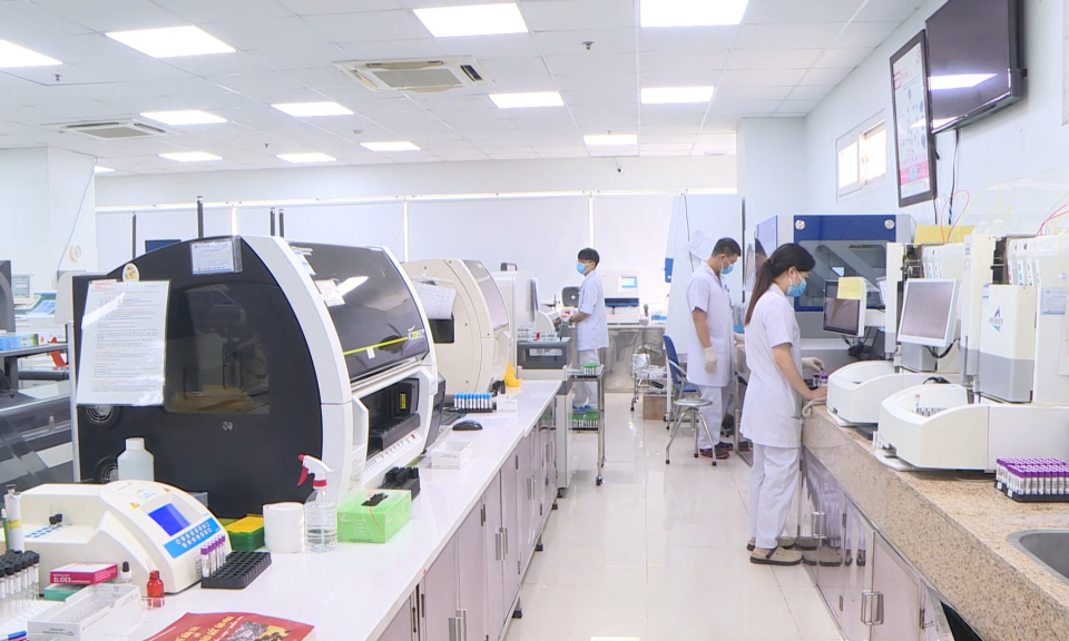 Y tế sức khỏe: Ứng dụng s&aacute;ng kiến s&aacute;ng tạo trong thực h&agrave;nh dược  