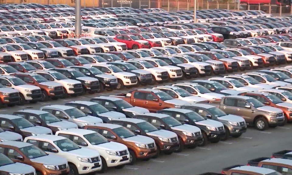 Doanh số &ocirc; t&ocirc; tại Việt Nam giảm sau 7 th&aacute;ng đầu năm