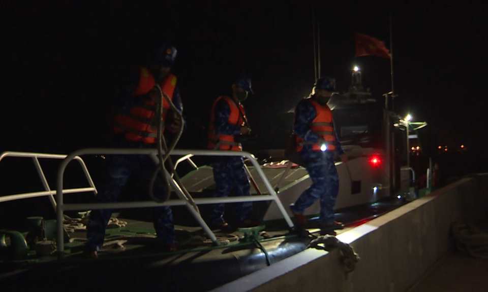 An ninh biển đảo: Cảnh s&aacute;t biển quyết liệt chống bu&ocirc;n lậu tr&ecirc;n biển  