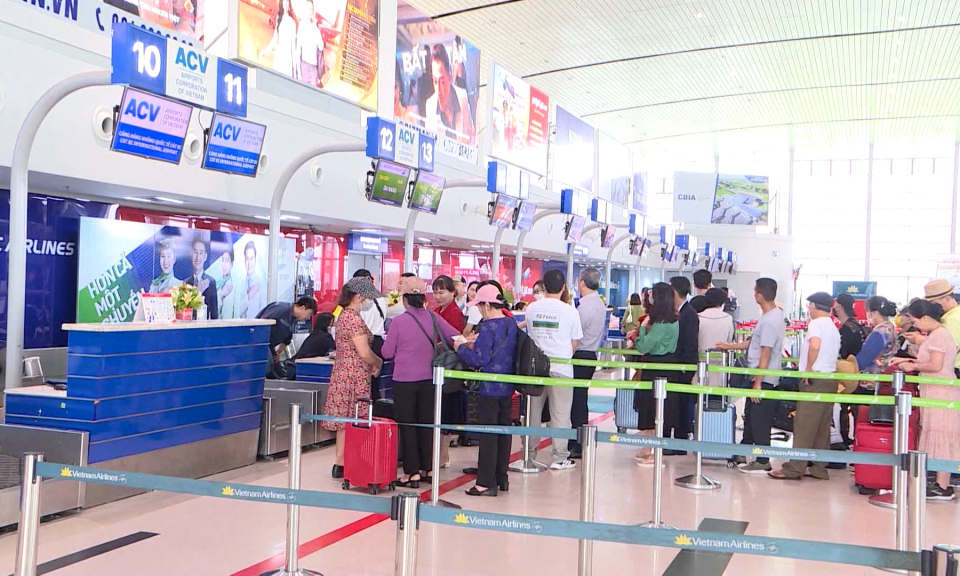 Gi&aacute; v&eacute; m&aacute;y bay dịp nghỉ lễ 2/9 cơ bản ổn định