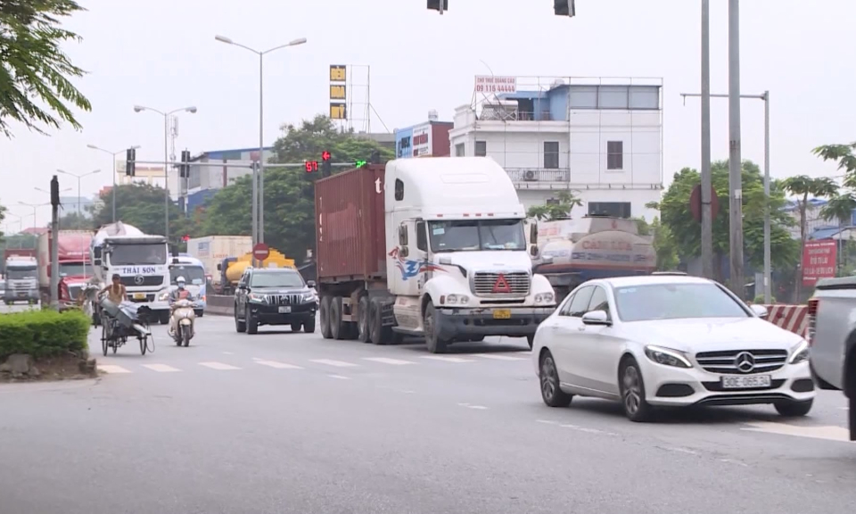 Bảo đảm trật tự an to&agrave;n giao th&ocirc;ng trong dịp Quốc kh&aacute;nh 02/9