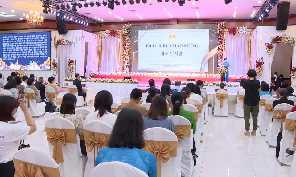 Hải Ph&ograve;ng những g&oacute;c nh&igrave;n: Hỗ trợ sinh kế cho phụ nữ di cư hồi hương  