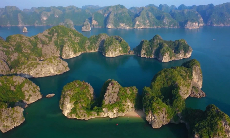 Việt Nam lọt top quốc gia đ&aacute;ng sống nhất thế giới