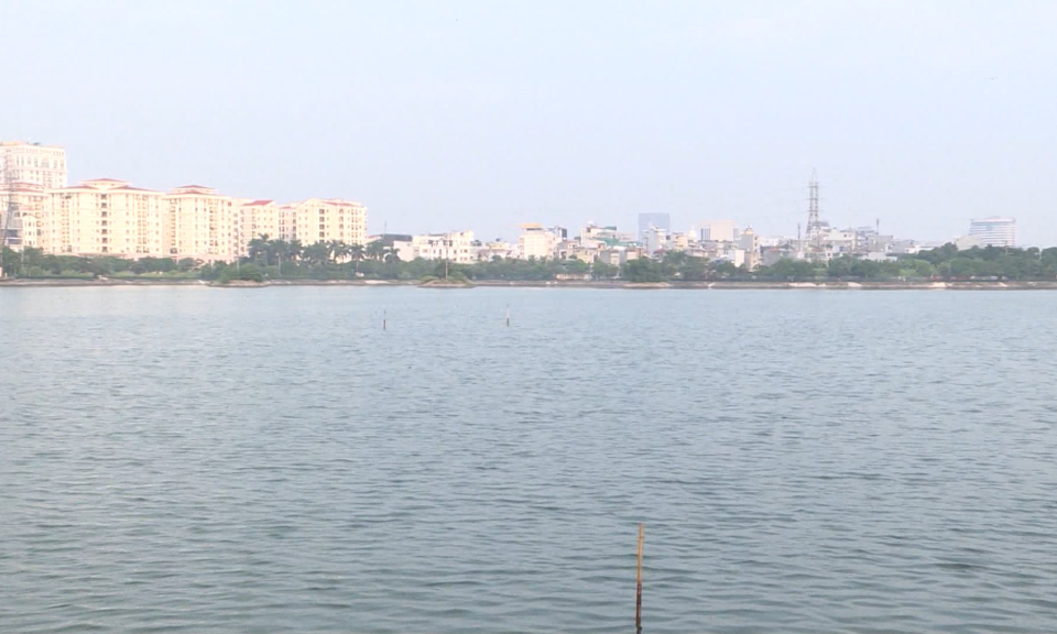 Th&aacute;o dỡ c&aacute;c trường hợp vi phạm tại hồ điều h&ograve;a Phương Lưu