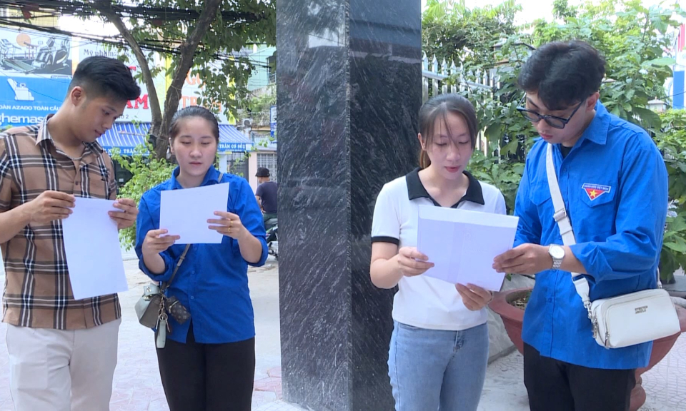 Gi&aacute;o dục v&agrave; đ&agrave;o tạo: Nhiều giải ph&aacute;p đồng h&agrave;nh, hỗ trợ t&acirc;n sinh vi&ecirc;n              