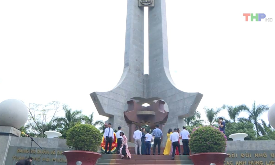 Bản tin thời sự trưa (25/9/2023)