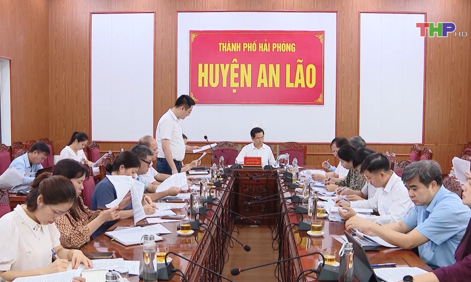 Gi&aacute;m s&aacute;t việc thực hiện một số nghị quyết của HĐND th&agrave;nh phố