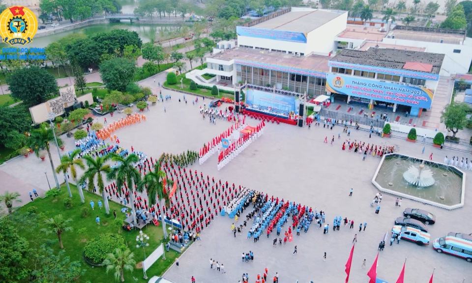 Ph&oacute;ng sự: C&ocirc;ng đo&agrave;n Hải Ph&ograve;ng viết n&ecirc;n trang sử mới 