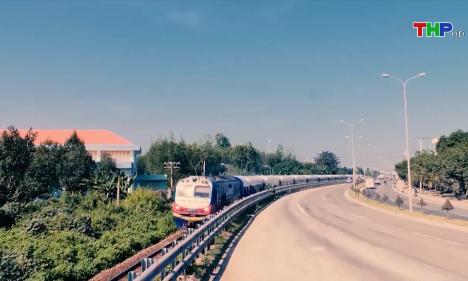 Mở b&aacute;n v&eacute; t&agrave;u Tết cho tất cả h&agrave;nh kh&aacute;ch từ ng&agrave;y 20/10