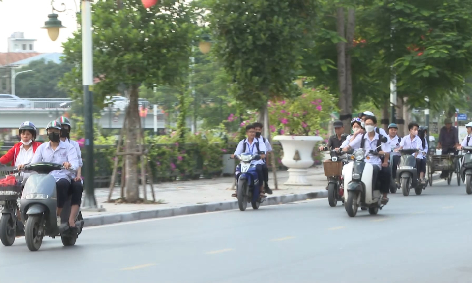 An ninh Hải Ph&ograve;ng: Xử l&yacute; vi phạm về ATGT đối với học sinh, sinh vi&ecirc;n