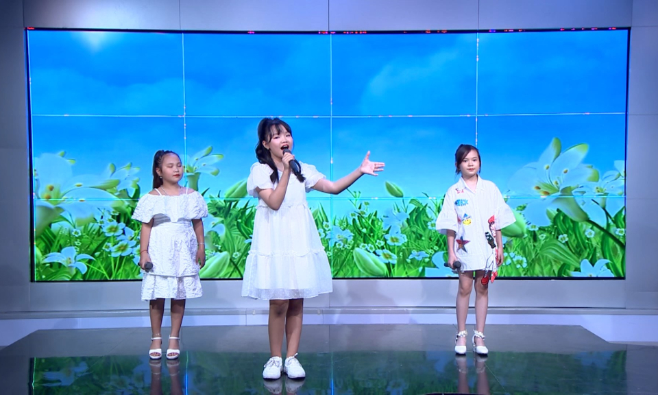 Măng non đất Cảng: Kh&uacute;c ca tặng mẹ 