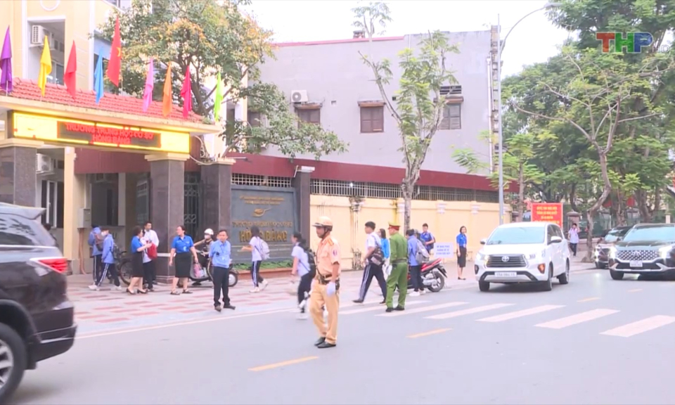 Đảm bảo an to&agrave;n giao th&ocirc;ng học đường