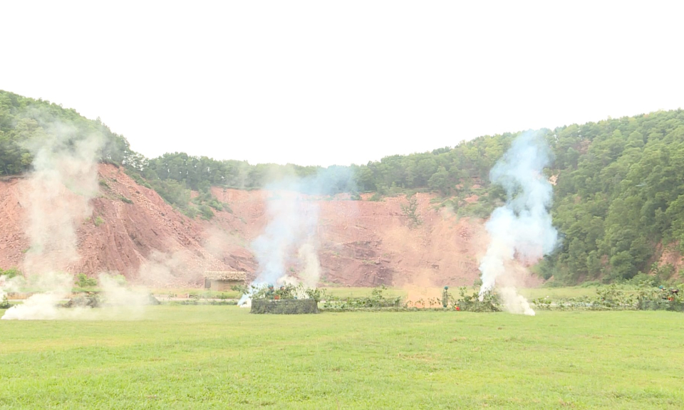 Quốc ph&ograve;ng địa phương: Sẵn s&agrave;ng t&aacute;c chiến ph&ograve;ng thủ bảo vệ địa phương