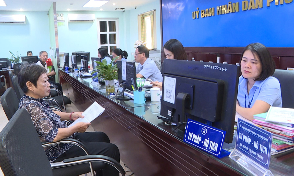 Ph&oacute;ng sự: Hải Ph&ograve;ng đẩy mạnh cải c&aacute;ch h&agrave;nh ch&iacute;nh gắn với chuyển đổi số