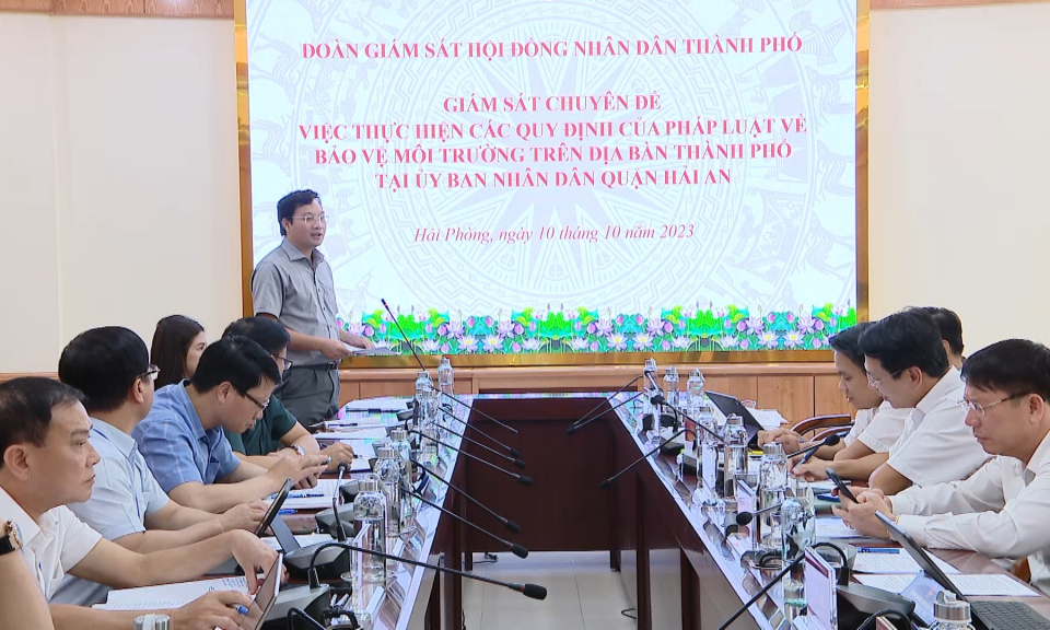 Đại biểu nh&acirc;n d&acirc;n với cử tri: Hoạt động gi&aacute;m s&aacute;t chuy&ecirc;n đề của Hội đồng nh&acirc;n d&acirc;n th&agrave;nh phố: Trọng t&acirc;m v&agrave; hiệu quả