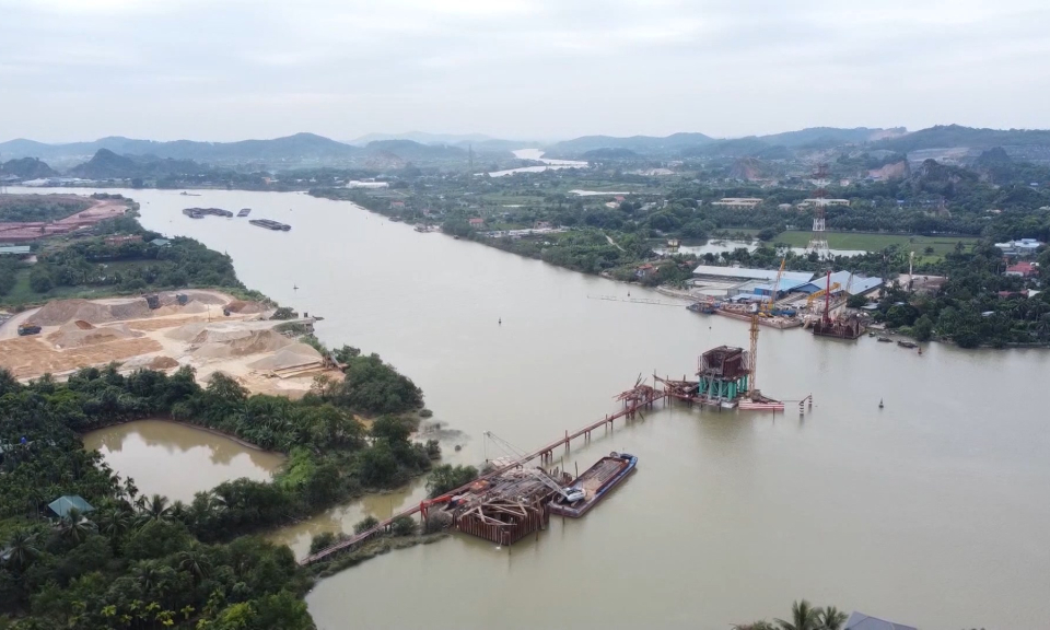 Bản tin thời sự trưa (25/10/2023)