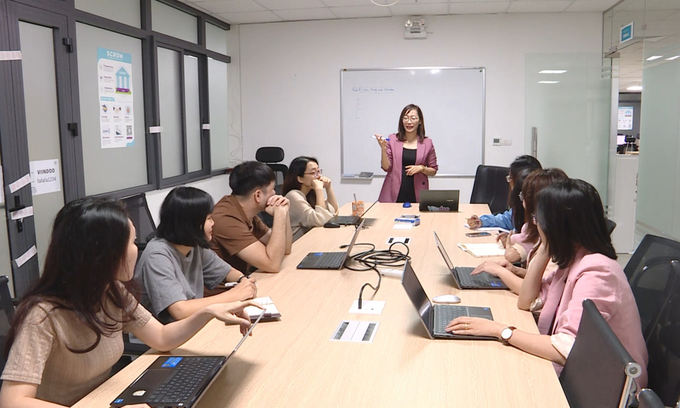 Khoa học, c&ocirc;ng nghệ v&agrave; đời sống: Hiệu quả Đề &aacute;n nh&acirc;n lực chất lượng cao nh&igrave;n từ việc đ&agrave;o tạo Gi&aacute;m đốc        