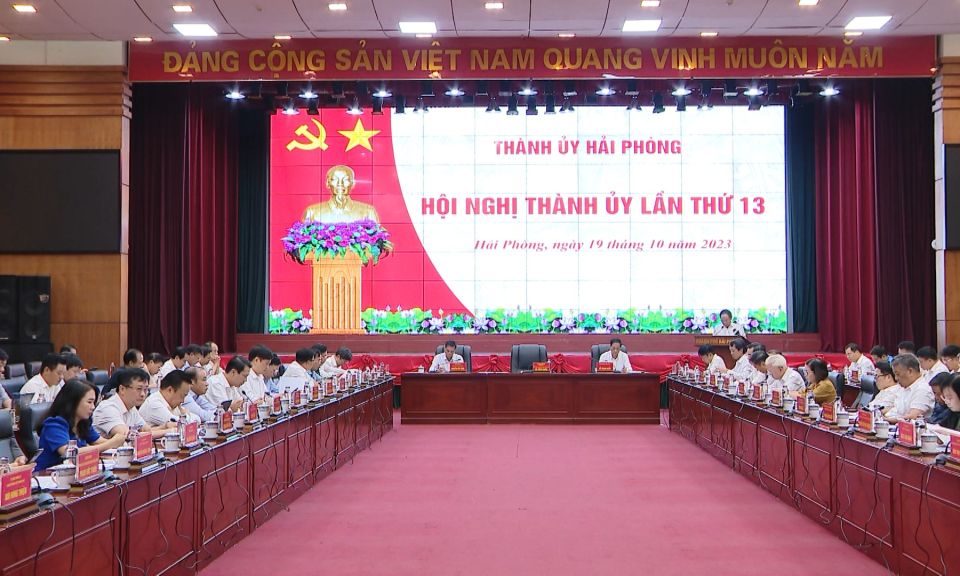 X&acirc;y dựng Đảng: Hội nghị Th&agrave;nh ủy lần thứ 13: Thẳng thắn v&agrave; tr&aacute;ch nhiệm 