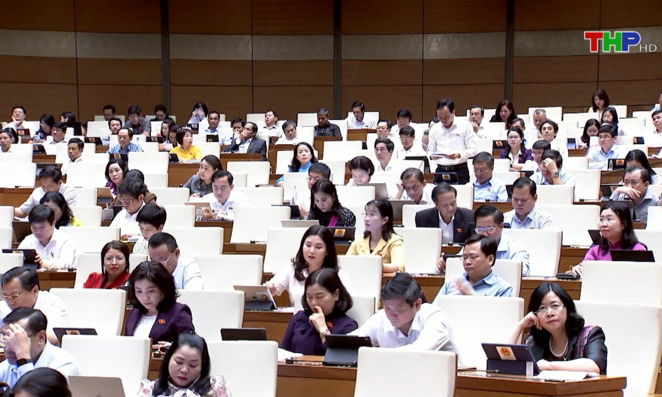 Quốc hội thảo luận về Dự thảo Luật đất đai (sửa đổi)