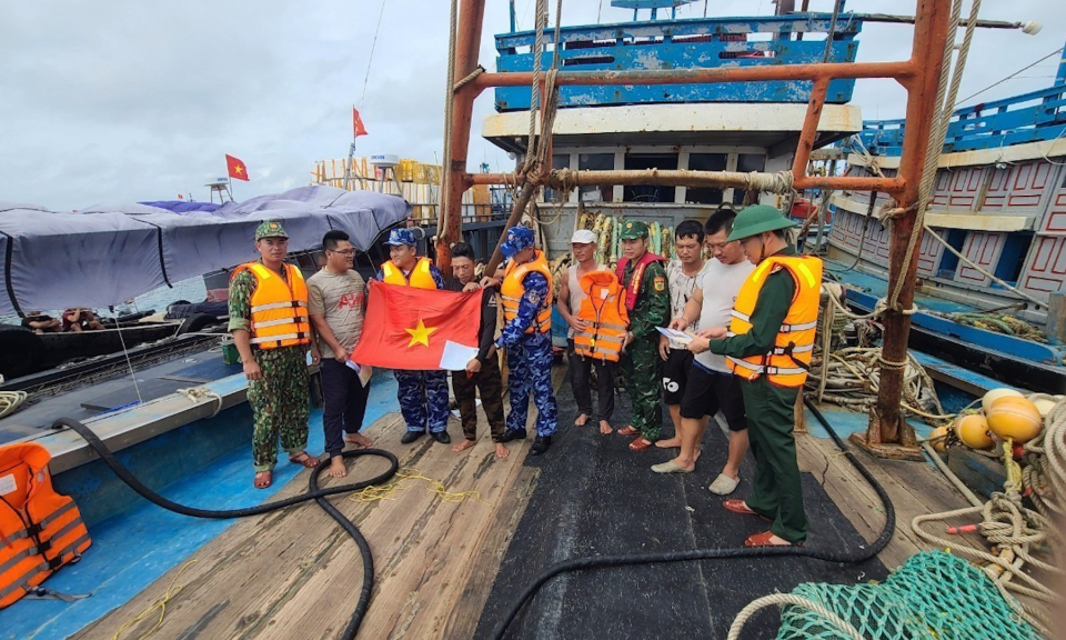 An ninh biển đảo: Lực lượng bi&ecirc;n ph&ograve;ng đẩy mạnh tuy&ecirc;n truyền ph&aacute;p luật  