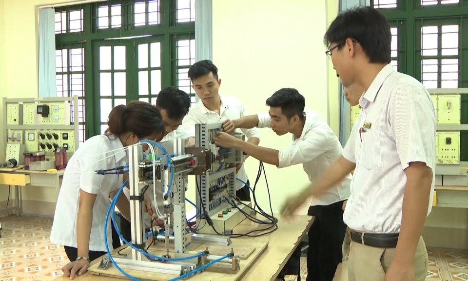 Tuổi trẻ Hải Ph&ograve;ng: Sinh vi&ecirc;n Hải Ph&ograve;ng: Đổi mới, s&aacute;ng tạo, kh&aacute;t vọng hội nhập v&agrave; ph&aacute;t triển