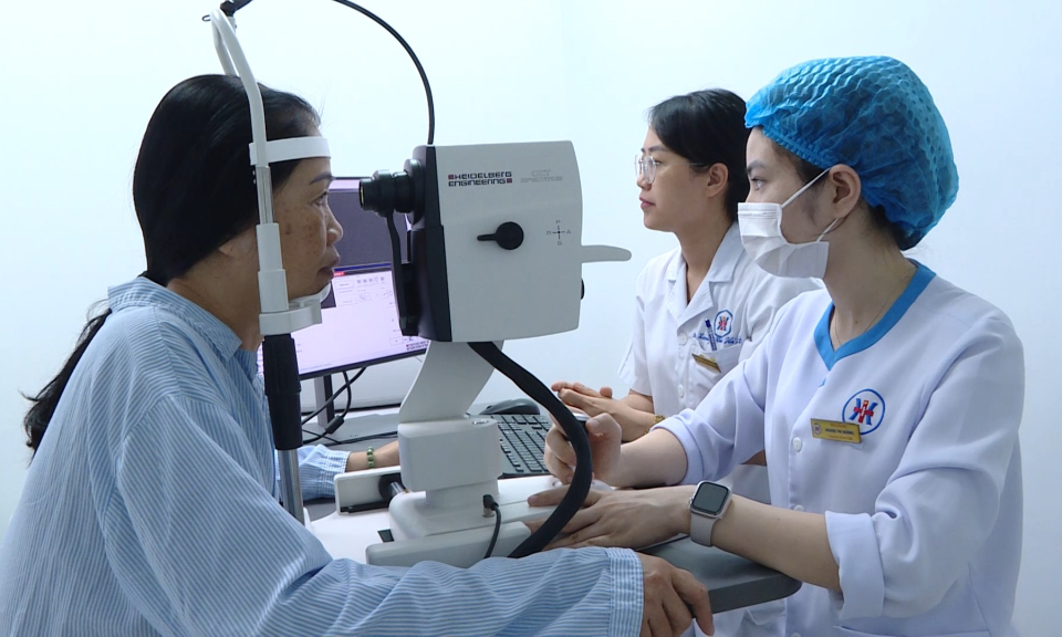 Khoa học c&ocirc;ng nghệ v&agrave; đời sống: Ứng dụng kỹ thuật mới n&acirc;ng cao chất lượng kh&aacute;m chữa bệnh