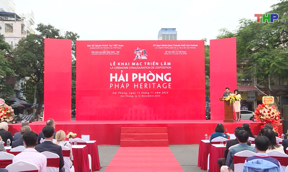 Khai mạc Triển l&atilde;m ảnh về Khu đ&ocirc; thị trung t&acirc;m th&agrave;nh phố  