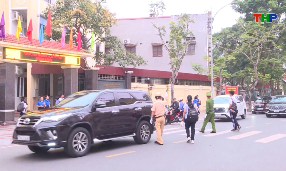 Thượng t&ocirc;n ph&aacute;p luật để x&acirc;y dựng văn ho&aacute; giao th&ocirc;ng