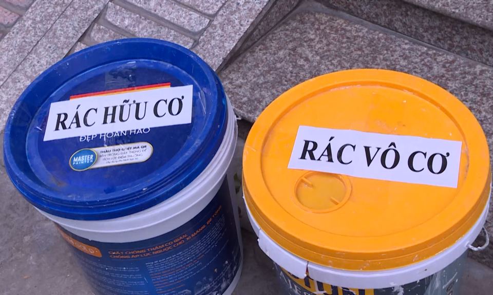 Kinh tế v&agrave; đ&ocirc; thị: Ph&acirc;n loại r&aacute;c thải tại nguồn: Kh&ocirc;ng để &ldquo;Nước đến ch&acirc;n mới nhảy&rdquo;   
