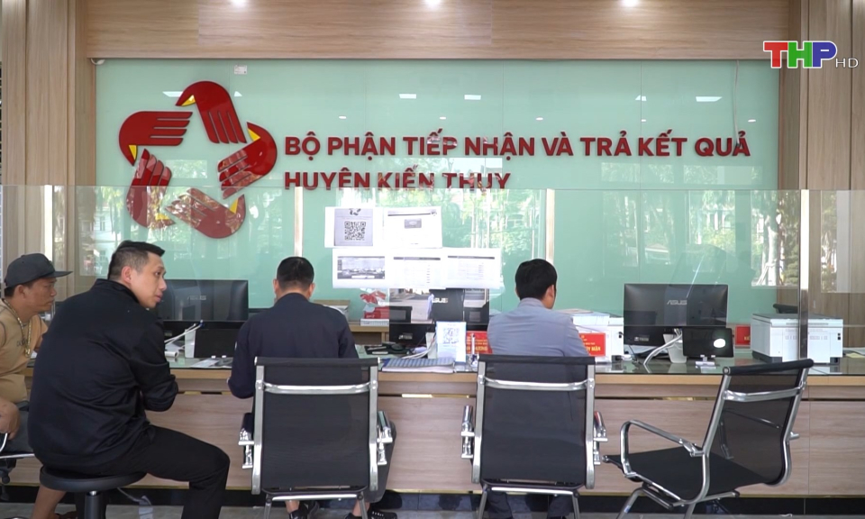 Đẩy mạnh thực hiện dịch vụ c&ocirc;ng trực tuyến