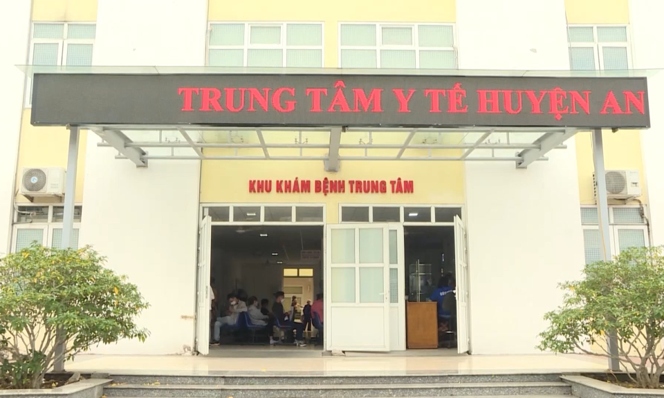 Đại biểu nh&acirc;n d&acirc;n với cử tri: Hải Ph&ograve;ng với ch&iacute;nh s&aacute;ch đặc th&ugrave; hỗ trợ đ&agrave;o tạo, đ&atilde;i ngộ nh&acirc;n lực ng&agrave;nh Y tế 